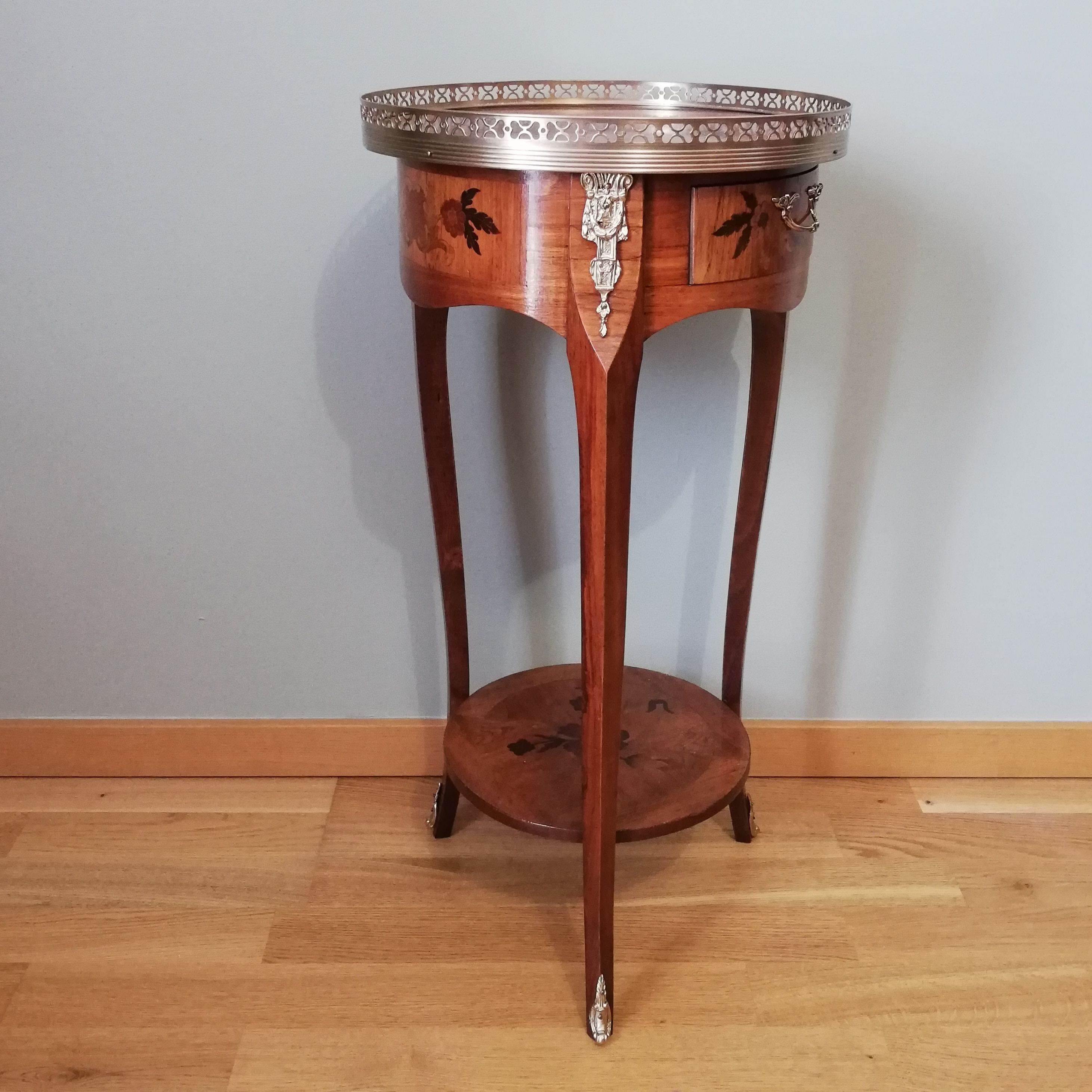 Pedestal table or harness in rosewood marquetry Louis XV style