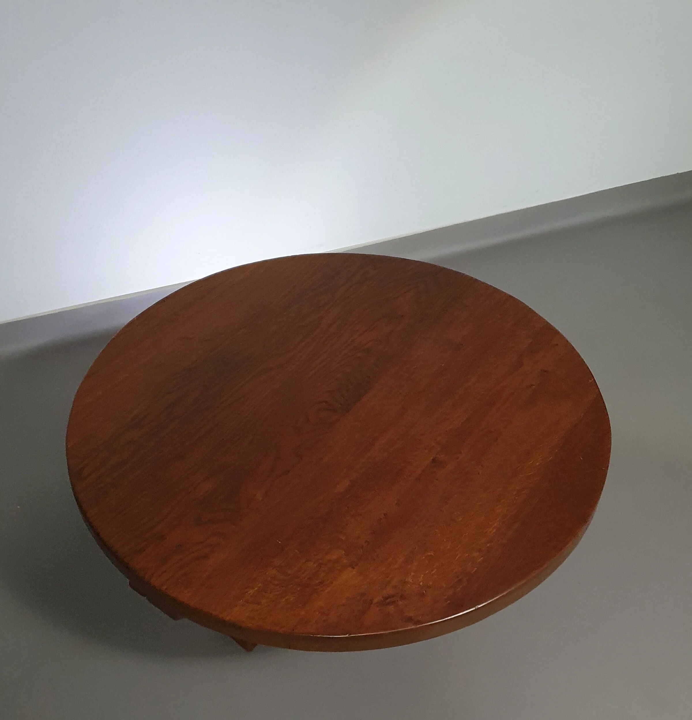 Table basse ronde en chêne, réglable en hauteur, années 1960