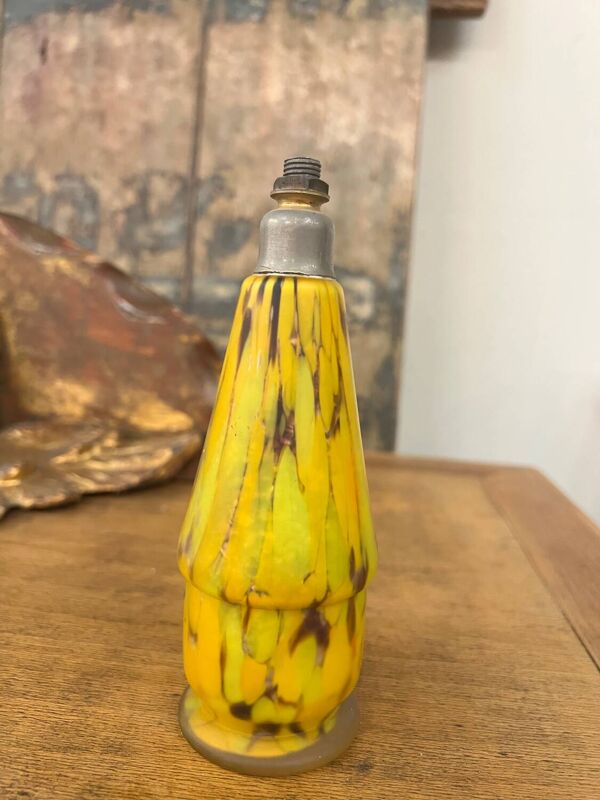 Ancienne petite lampe pâte de verre