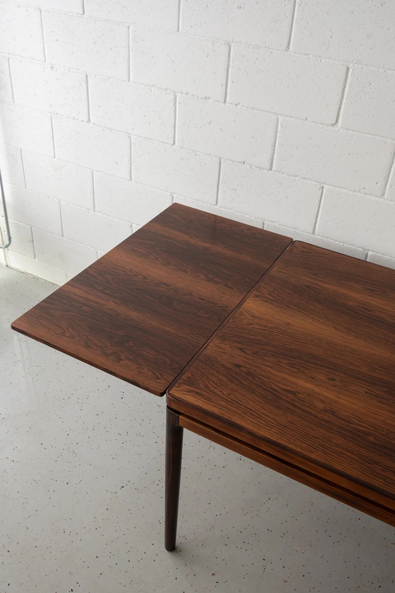 Johannes Andersen rosewood dining table for Christian Linneberg