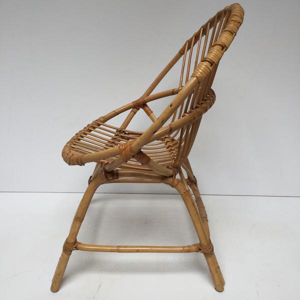 Fauteuil rotin vintage coquille