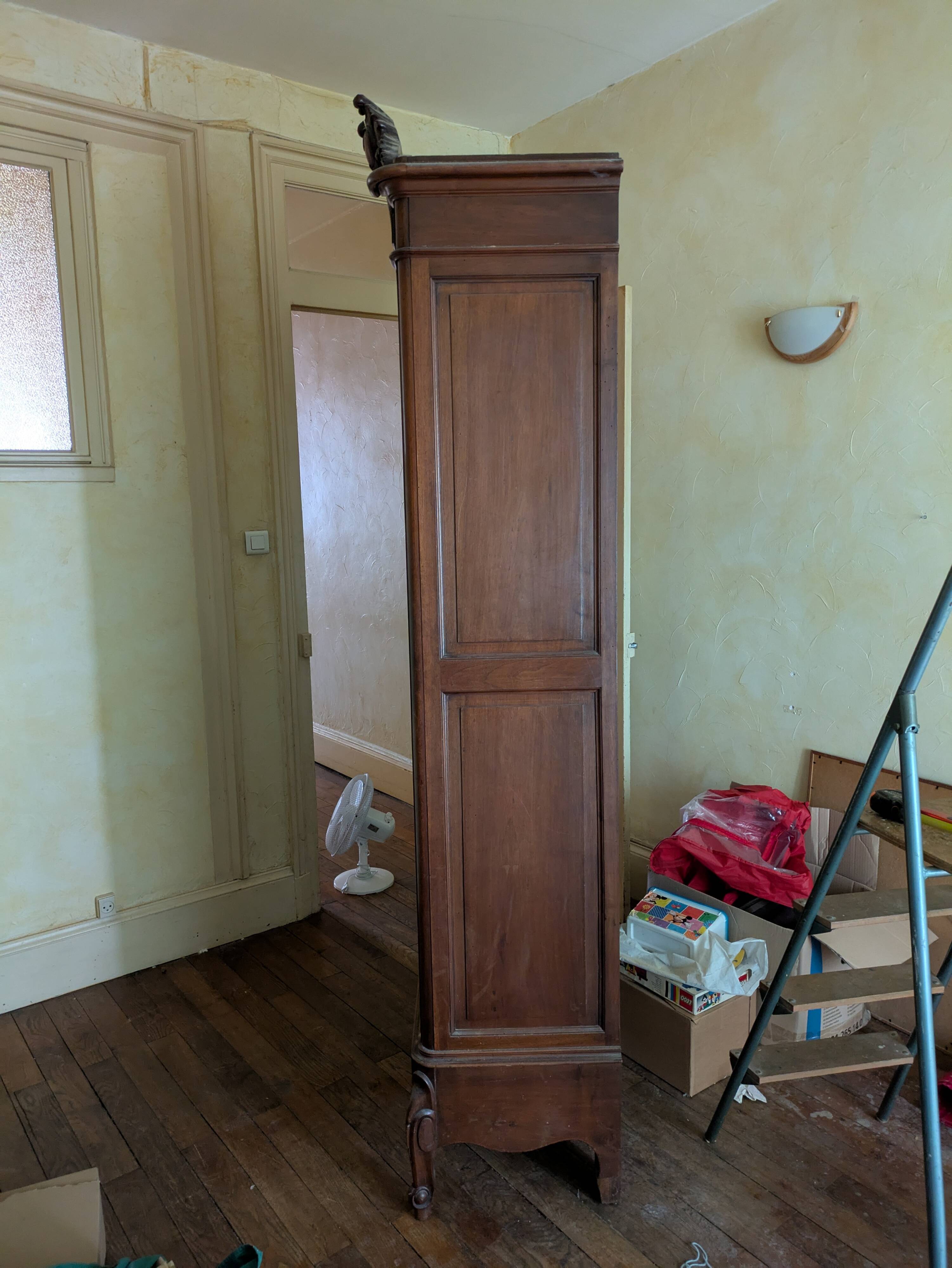 Solid Oak Bonnetière