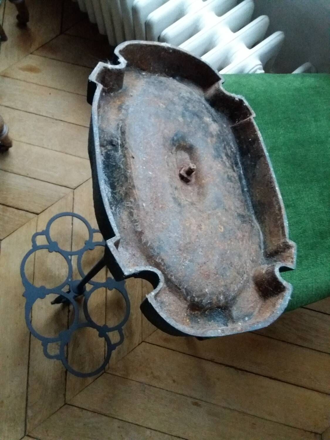 Cast iron umbrella stand 20th century