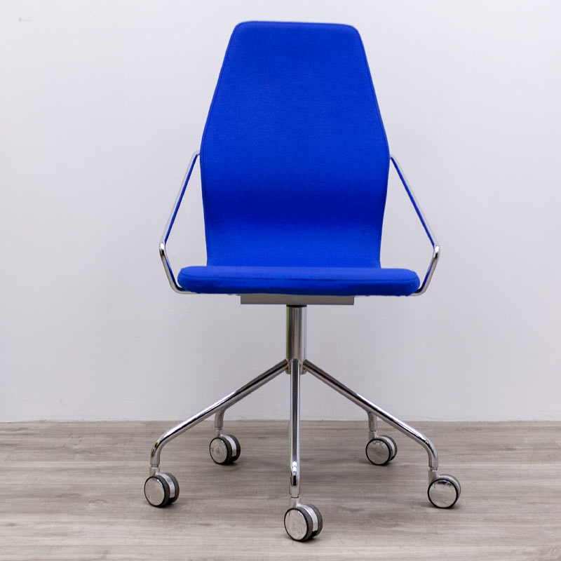 Aeon ks-180 skandiform roller chair in blue fabric