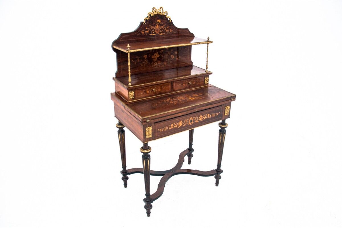 Inlayed desk, Napoleon III, France, circa 1870. Antique.