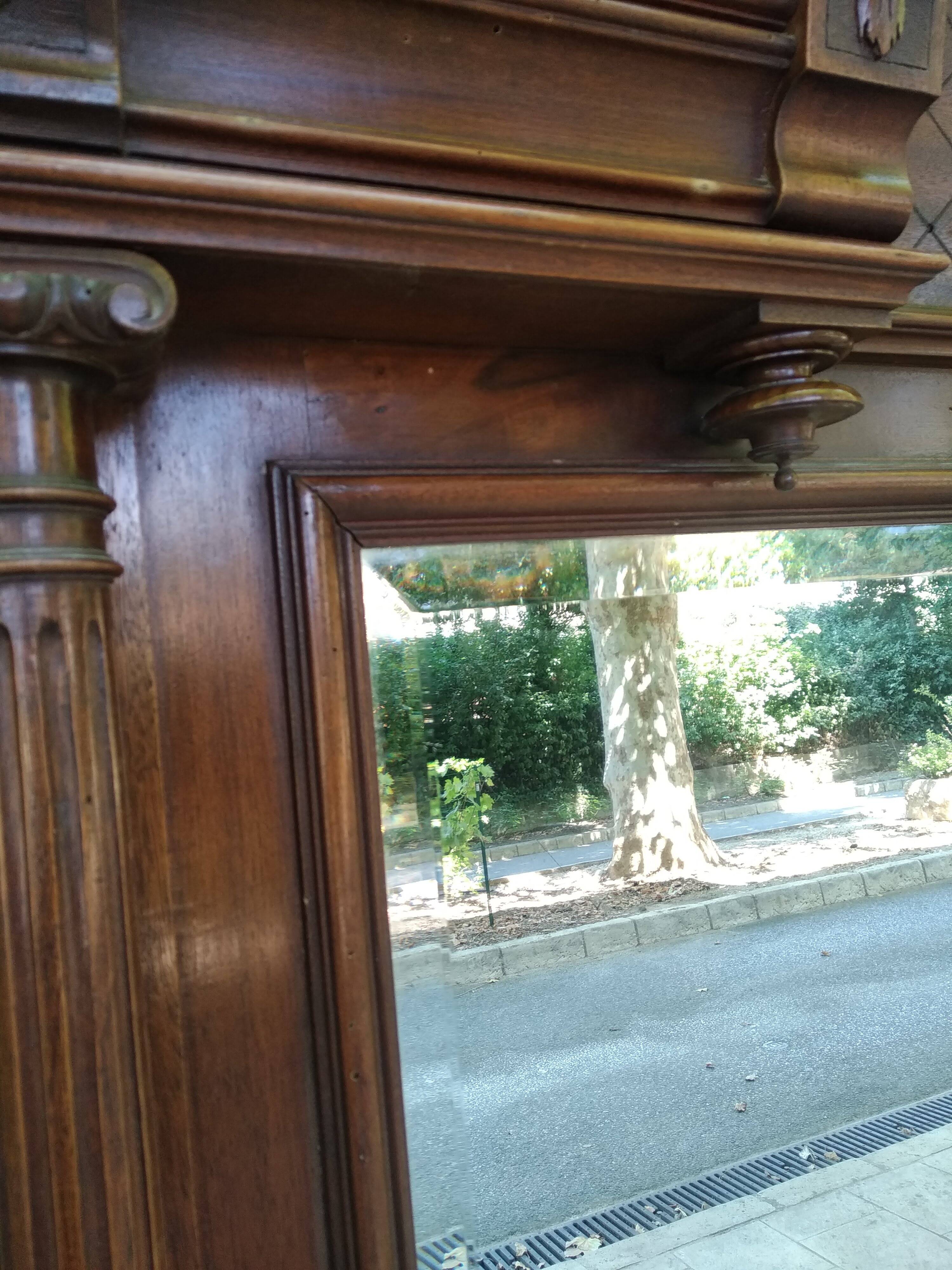 Grand miroir en bois sculpté XIX . 190 X 108 cm