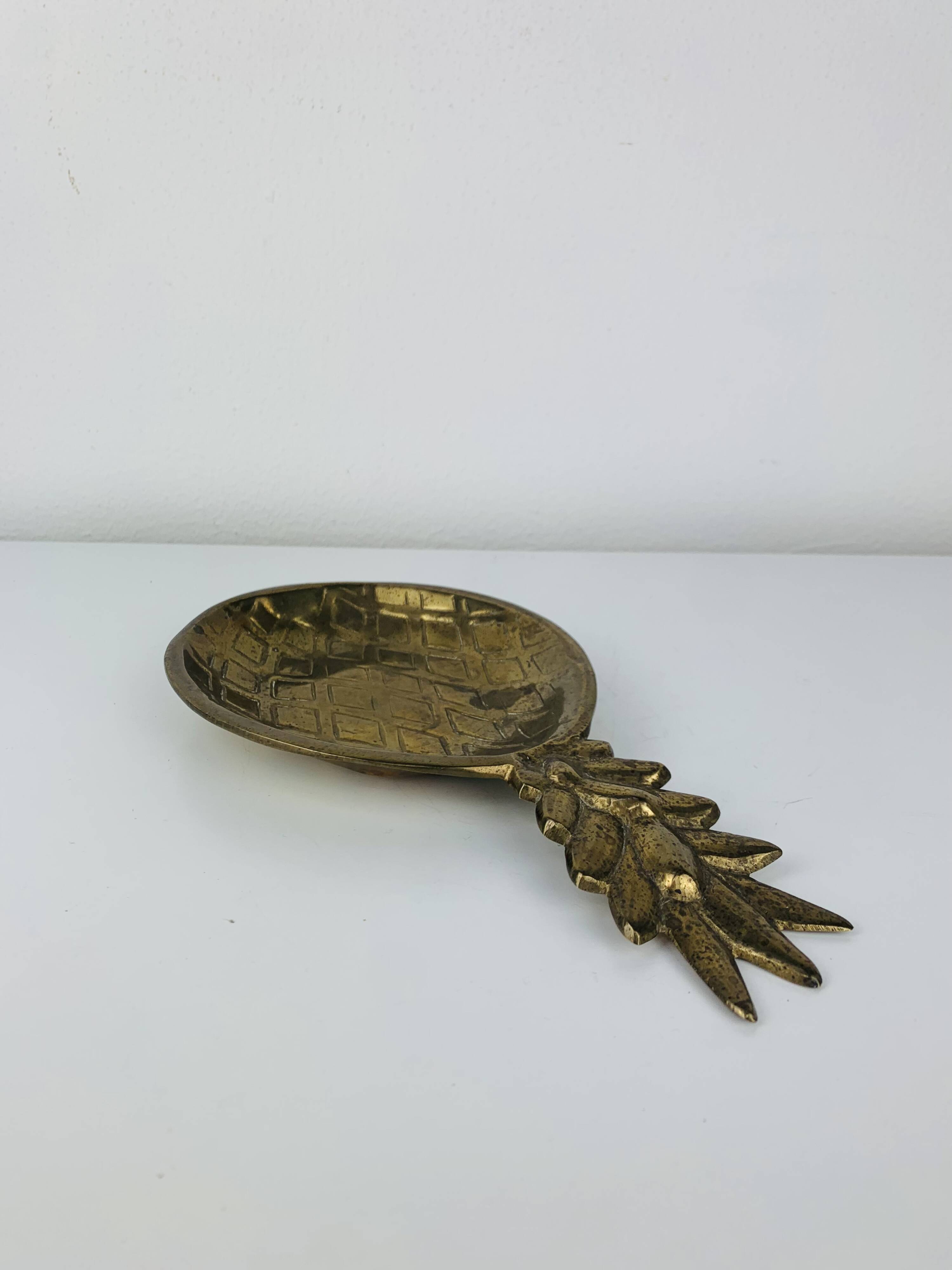 Vintage gold-plated brass pineapple emptier
