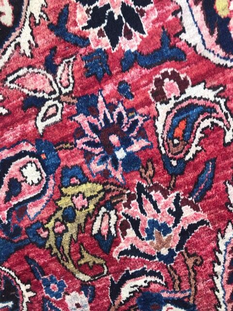 Large antique Persian carpet Bakhtiar handmade 210x327