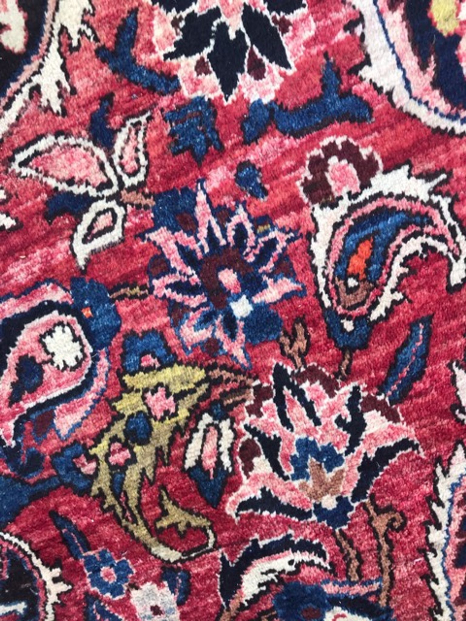 Large antique Persian carpet Bakhtiar handmade 210x327