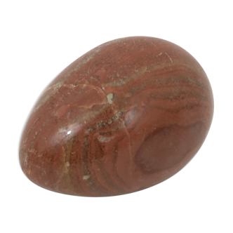 Porphyry egg