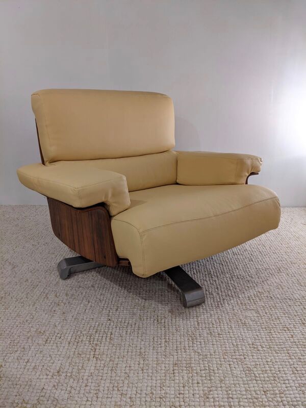 fauteuil  Cordoue En Palissandre Et Cuir Par Tito Agnoli Pour steiner 1960