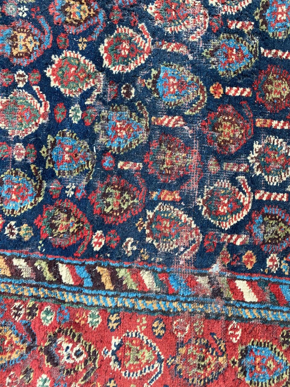 Pretty old Persian carpet of ghashghai handmade 177x328 cm