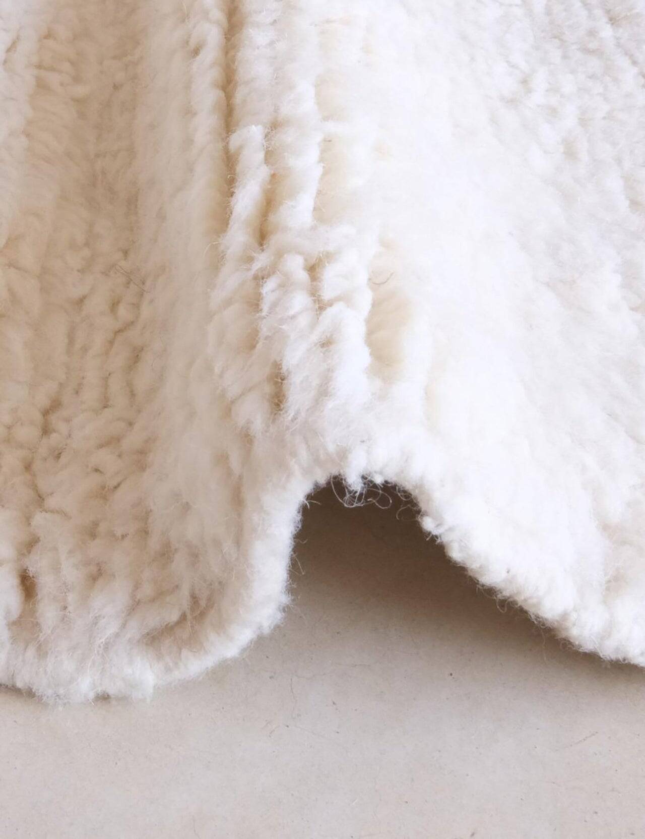 Traditional hand-woven Berber rug size 150 x 250 cm