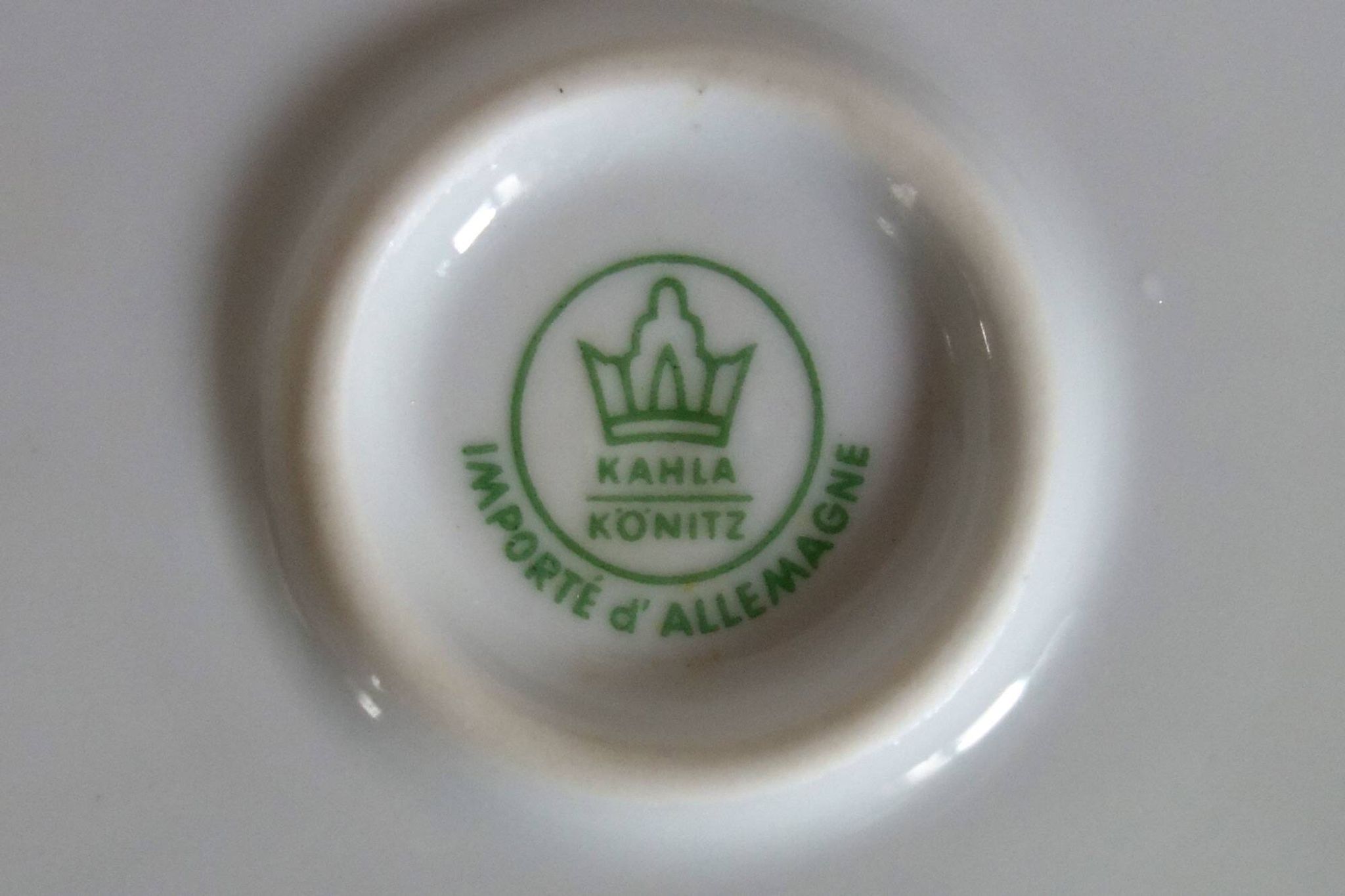 Set of 3 German Kahla Konotz porcelain serving dishes, vintage