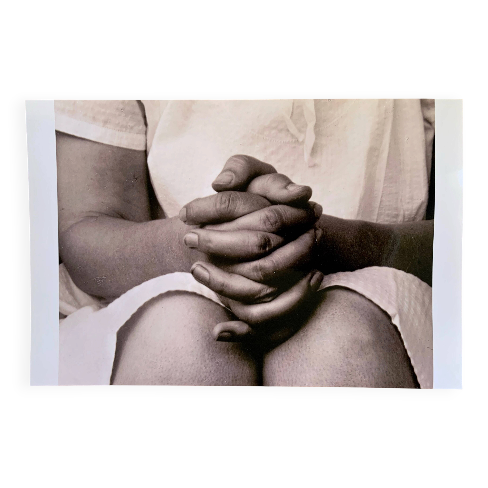 Alfred Stieglitz – Hands, 1933 L'élégance du geste en noir & blanc