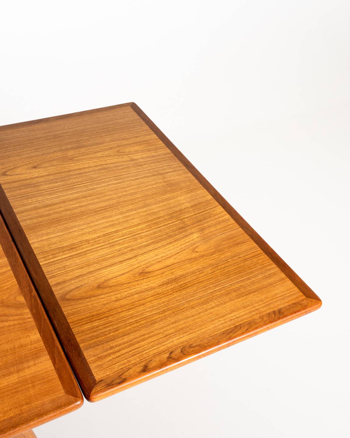 Table “AT-312” par Hans J. Wegner pour Andreas Tuck, années 1950.