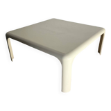 Table basse Vico Magistretti modèle Demetrio 70 pour Artemide