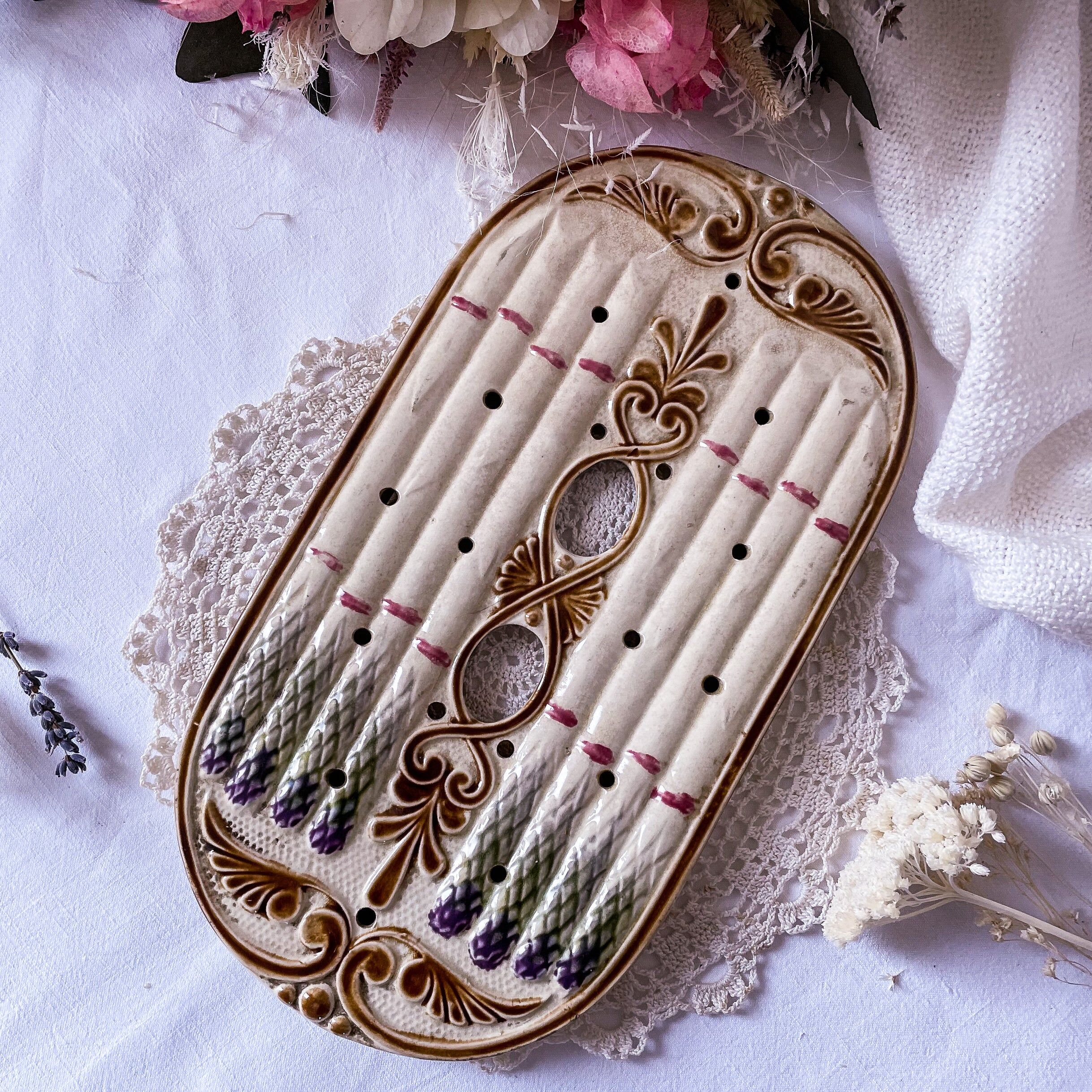 Old asparagus drainer