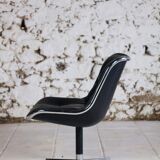 Black leather office chair by Charles Pollock for Knoll