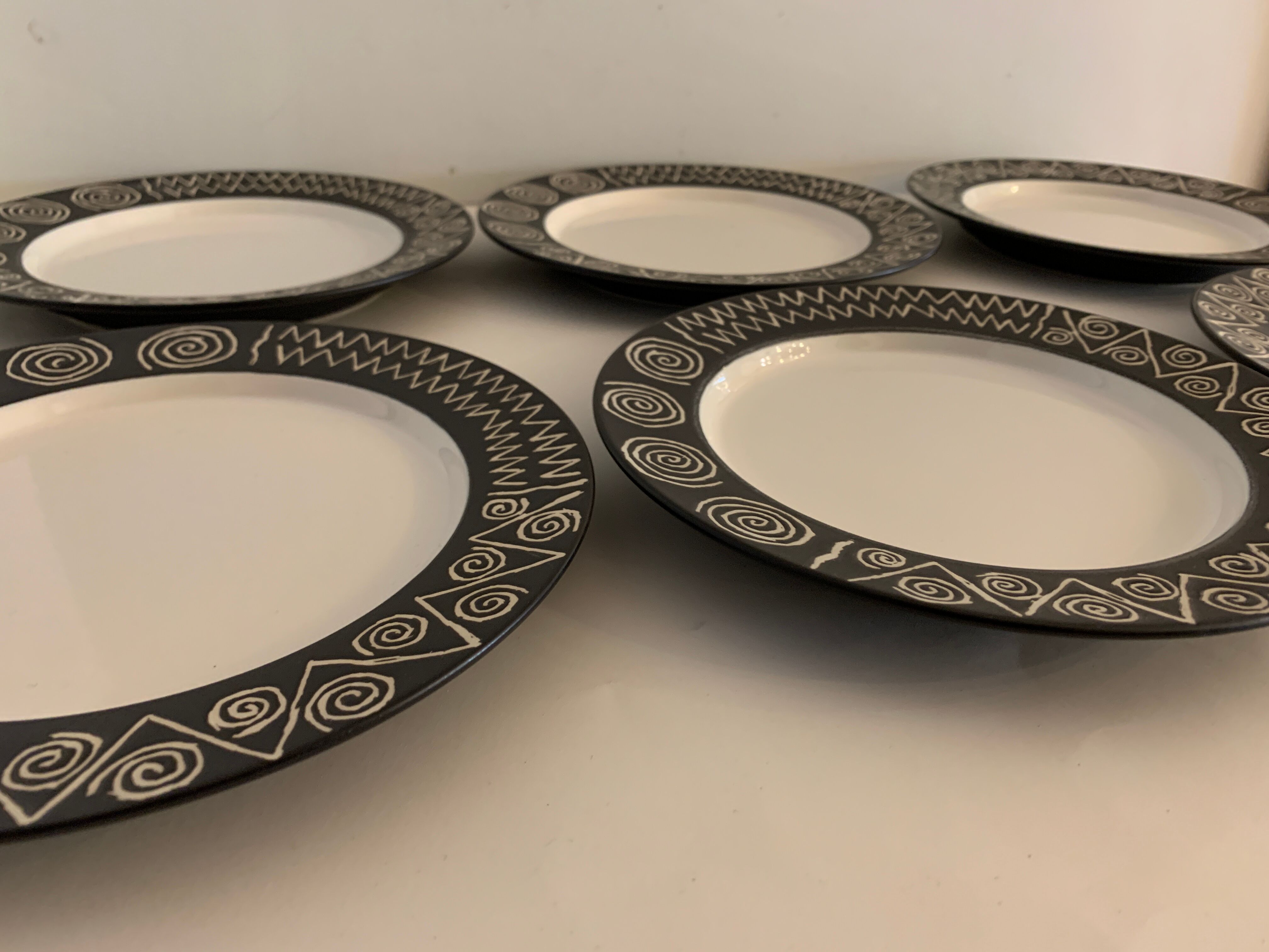 6 black and white dessert plates Scraffito, Habitat Japan, 1970