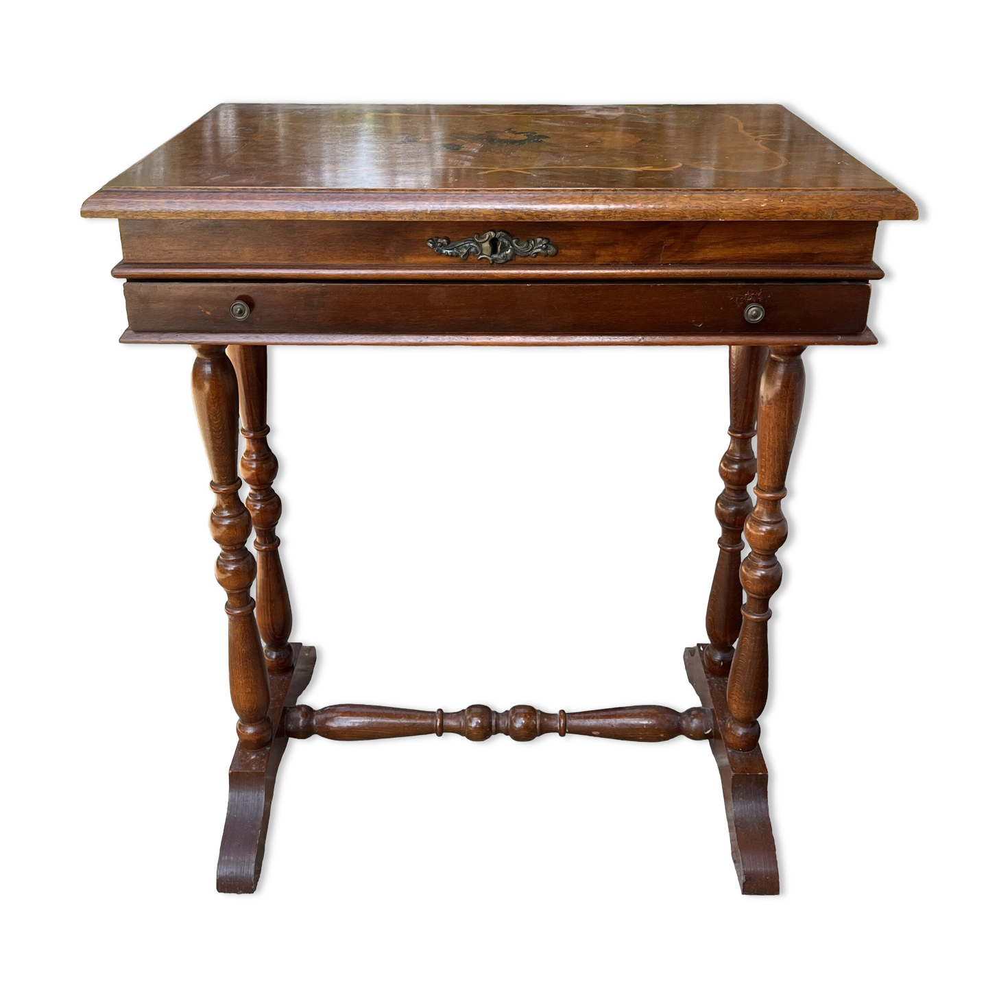 Antique dressing table in inlaid wood