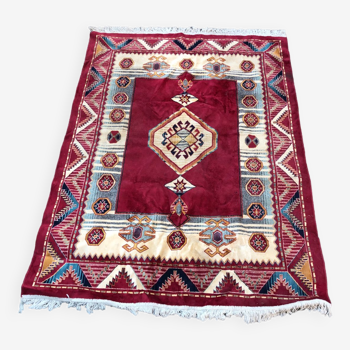 Patterned Kilim rug