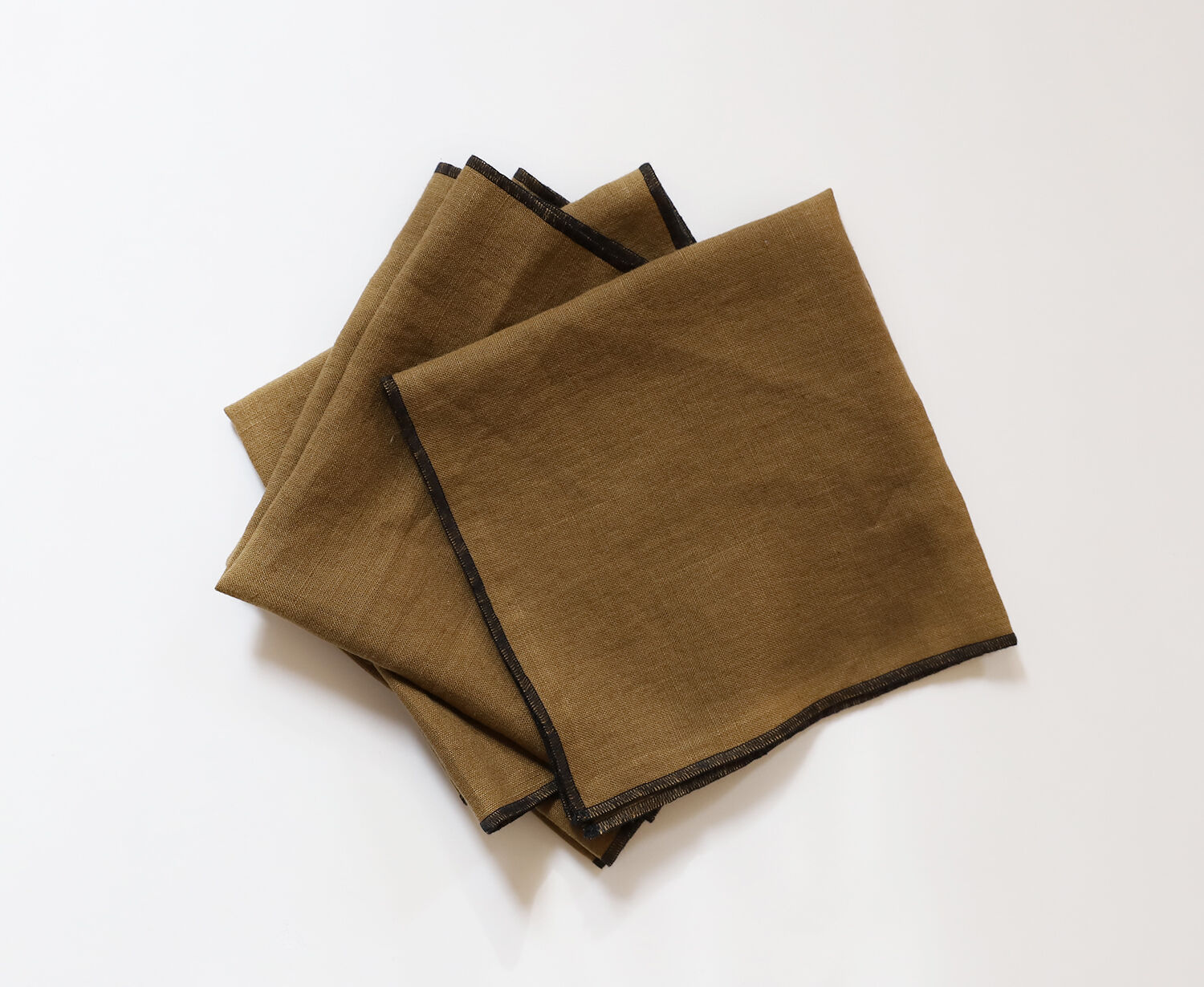 Camel linen tablecloth and towels