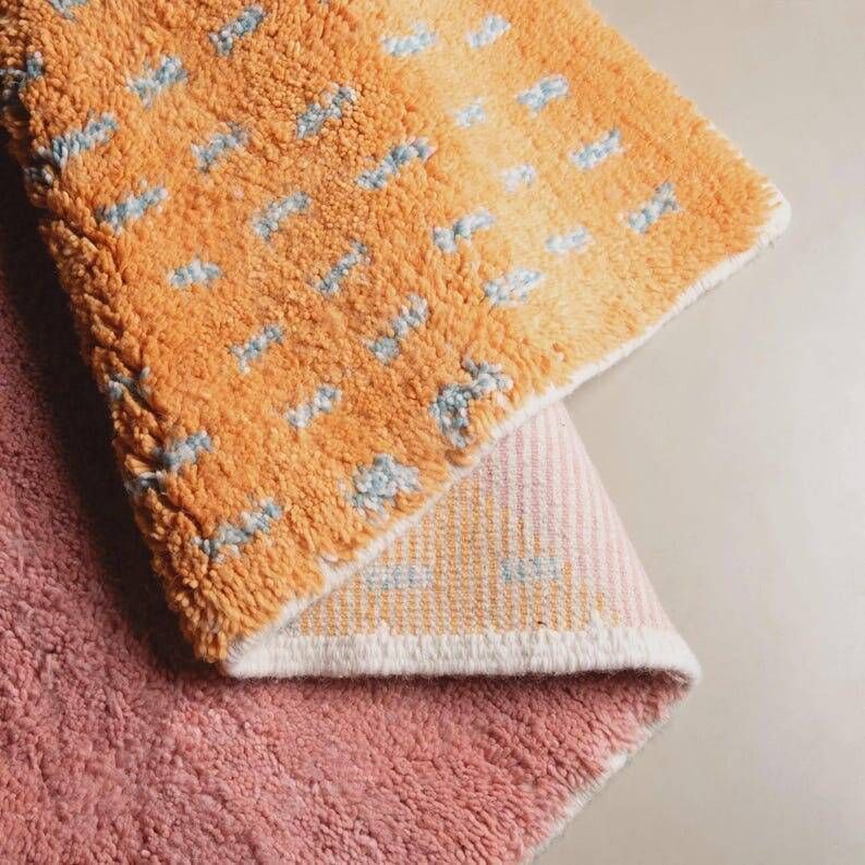 Pure wool rug with traditional colourful patterns 150/250 cm