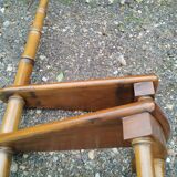 Escalier de bibliothèque ancien