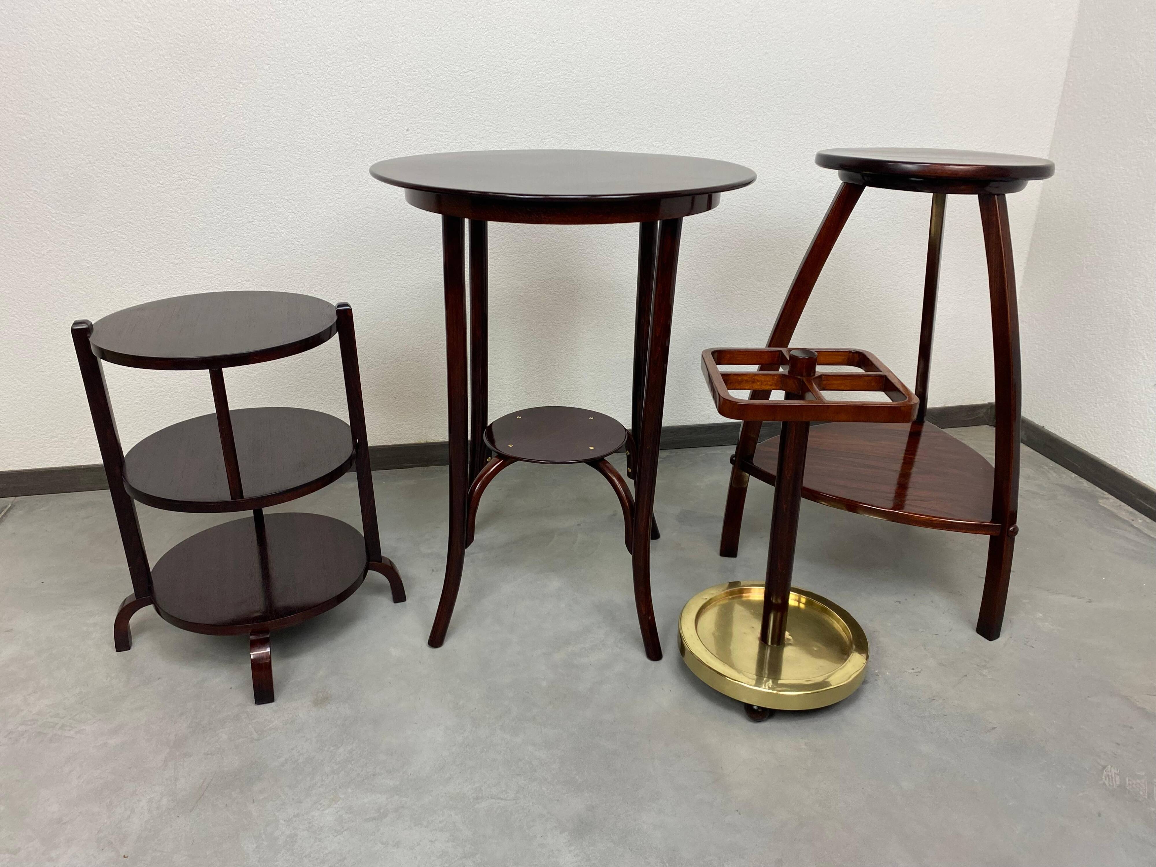 Round coffee table by Thonet