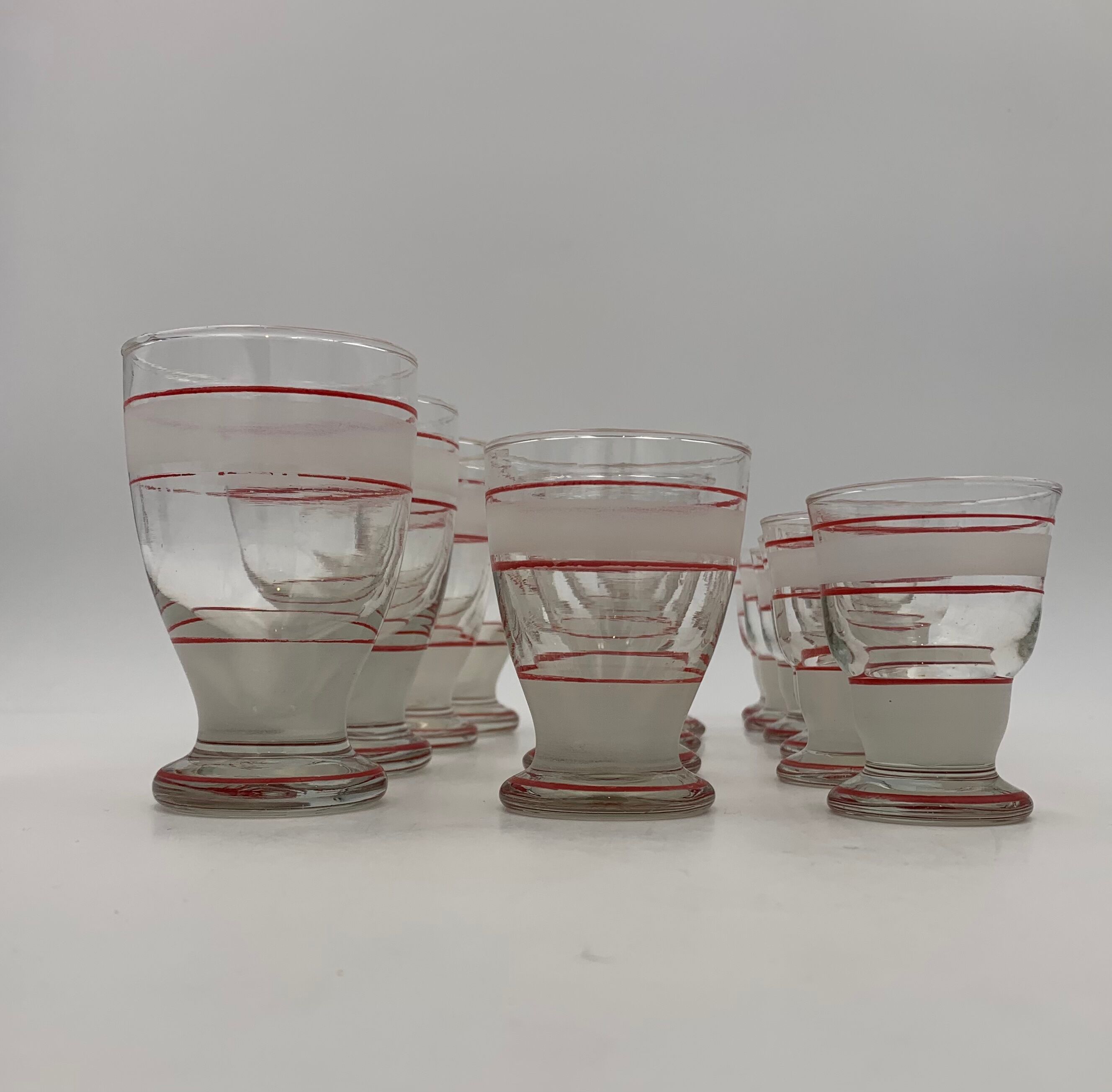 Set of 14 vintage glasses, 3 different sizes, white and red decorations - 1950s