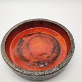 Coupe brutaliste en grès émaillé orange et rouge