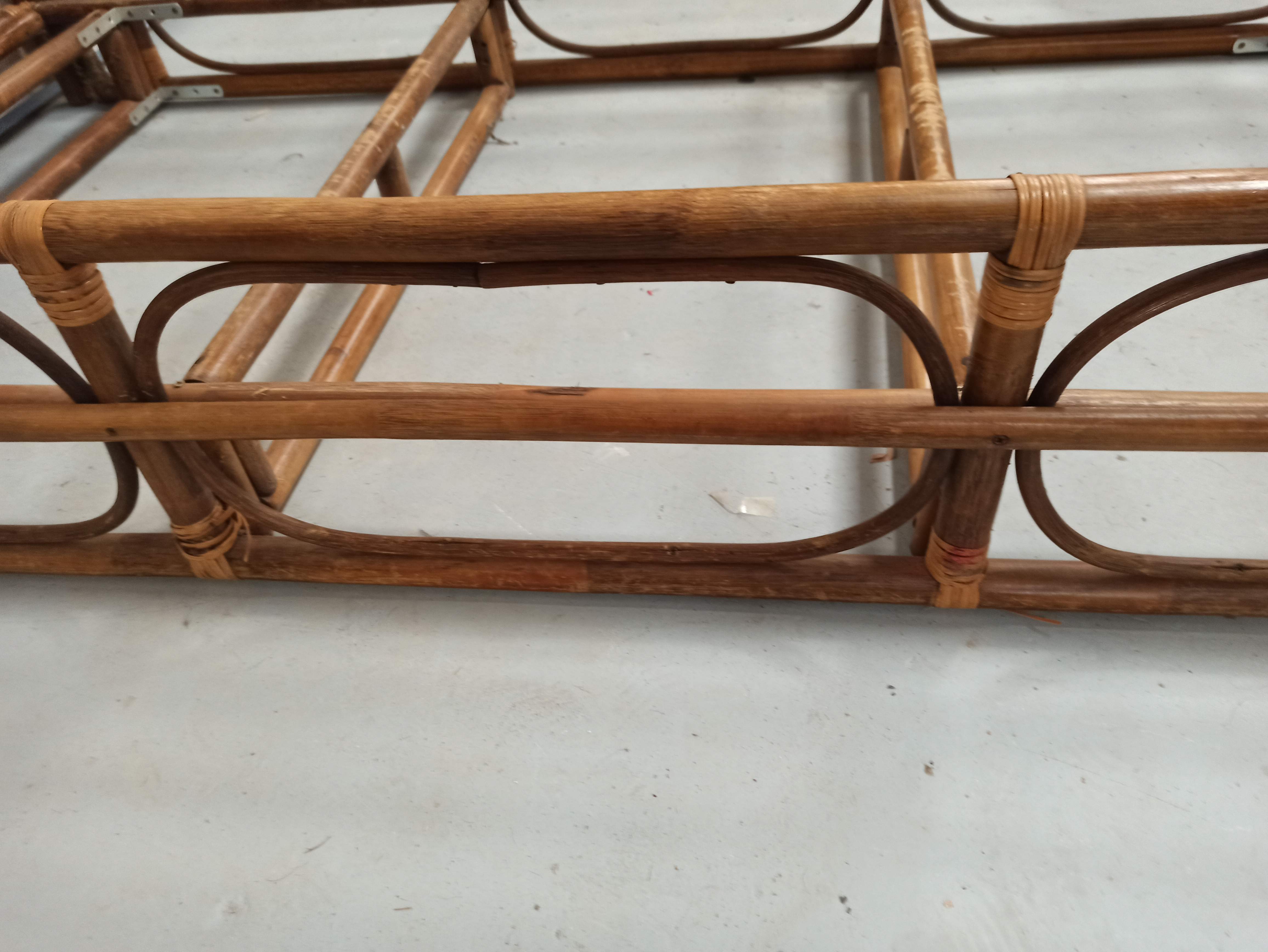 Rattan bamboo bed for one person