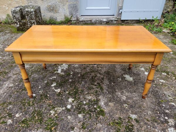 Table basse 2 tiroirs en merisier massif