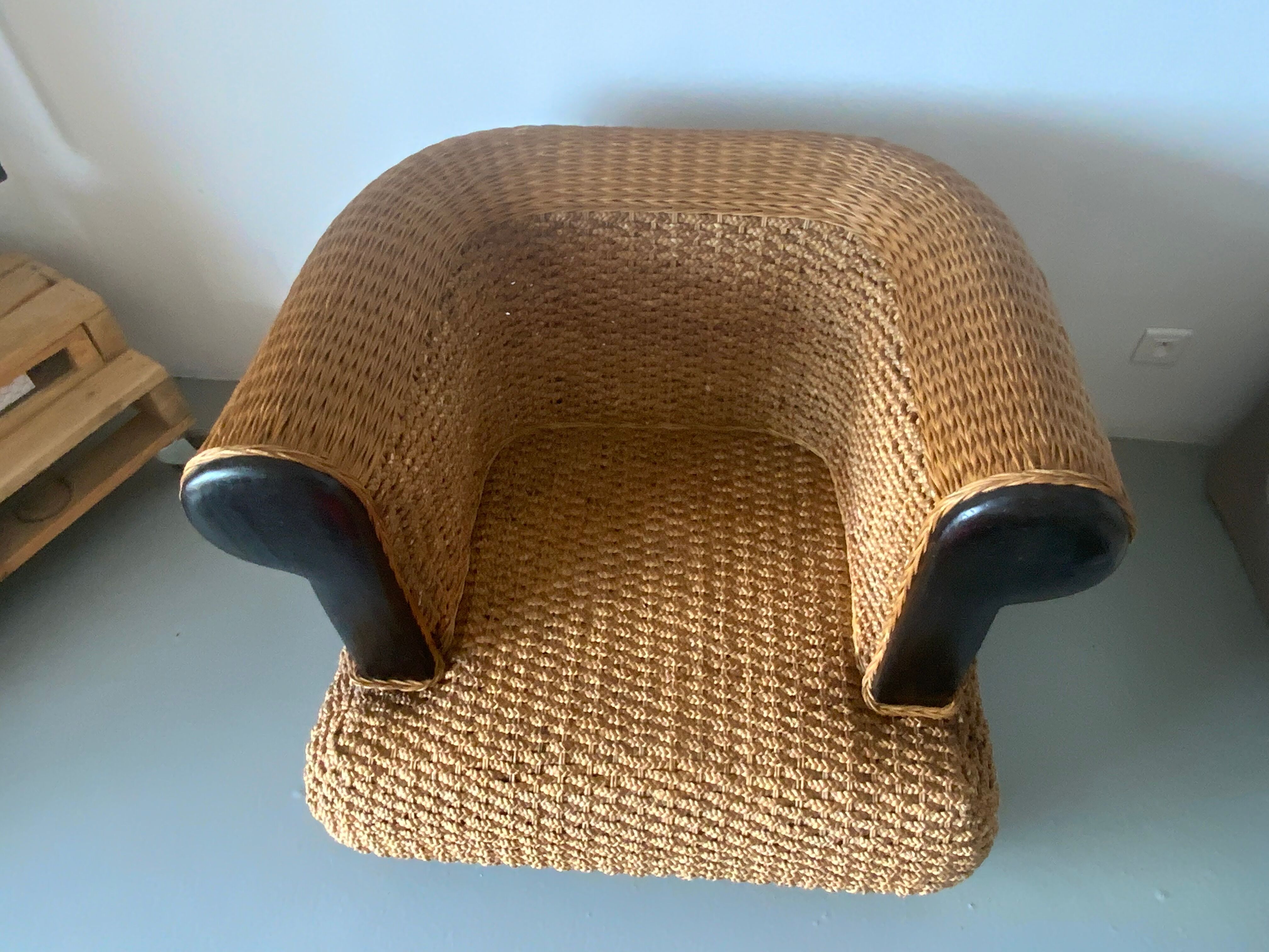Fauteuil rotin et tressage végétal