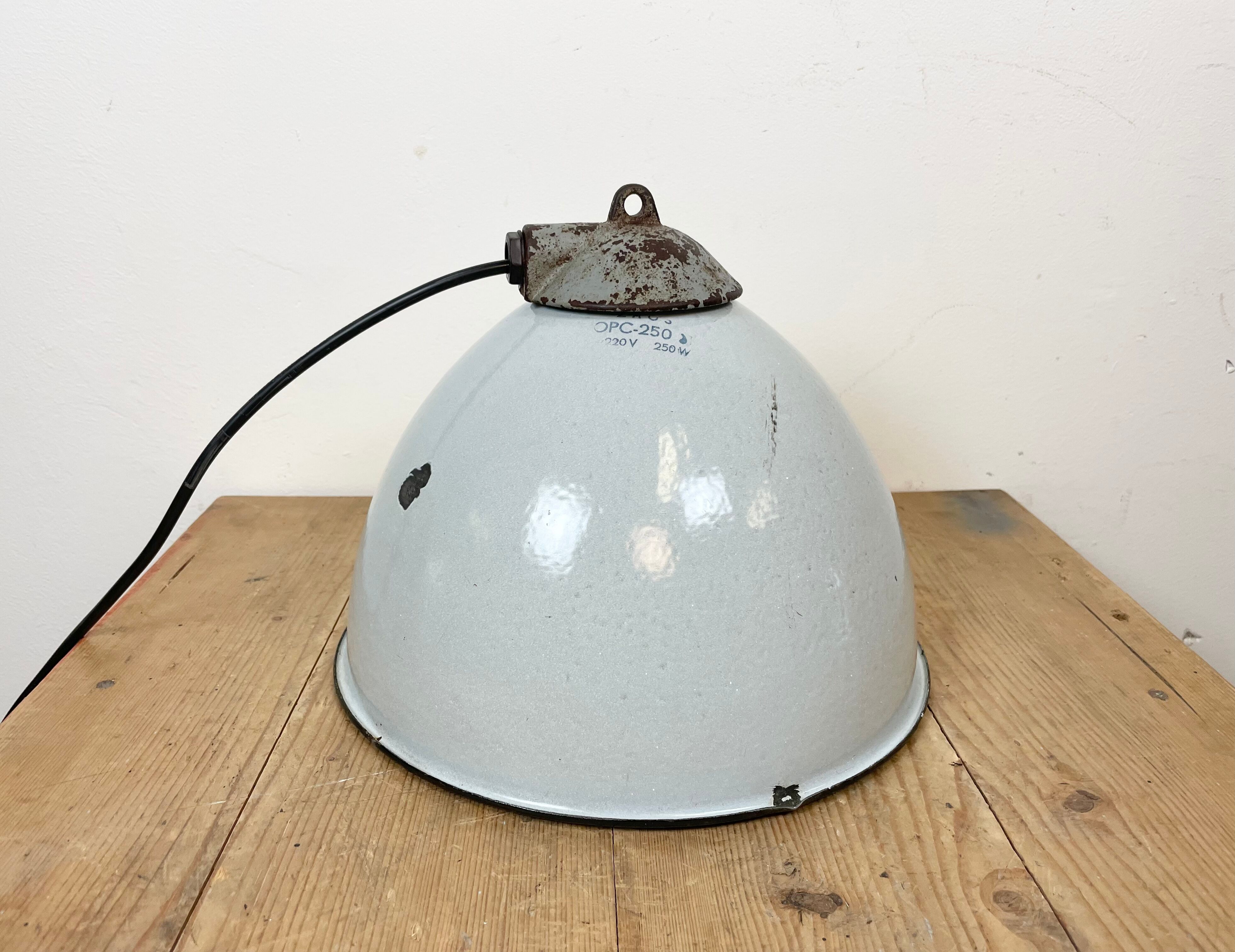 Industrial Grey Enamel Factory Lamp with Cast Iron Top from Zaos, 1960