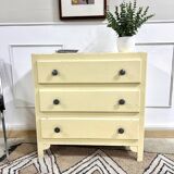 Vintage chest of drawers beige paint