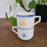 Lot de deux tasses à café fleuries