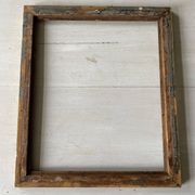 Wooden frame and gilded and carved stucco of the nineteenth century