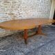 Baumann oval table