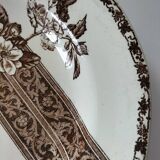 Antique plate with brown floral decoration, Grand dépôt E. Bourgeois