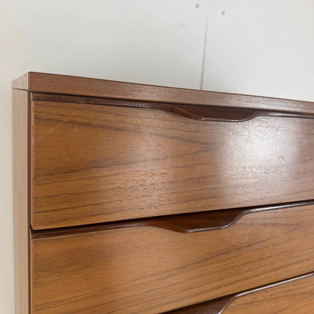 Commode mi-siècle, Royaume-Uni, années 60