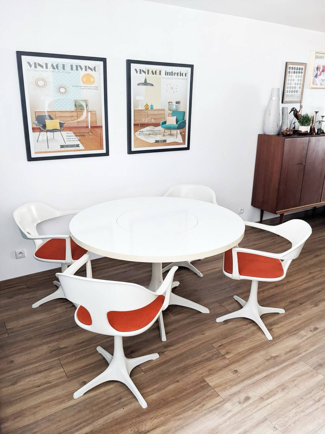 Table et chaises Space Age par Konrad Schäfer pour Lübke 1969