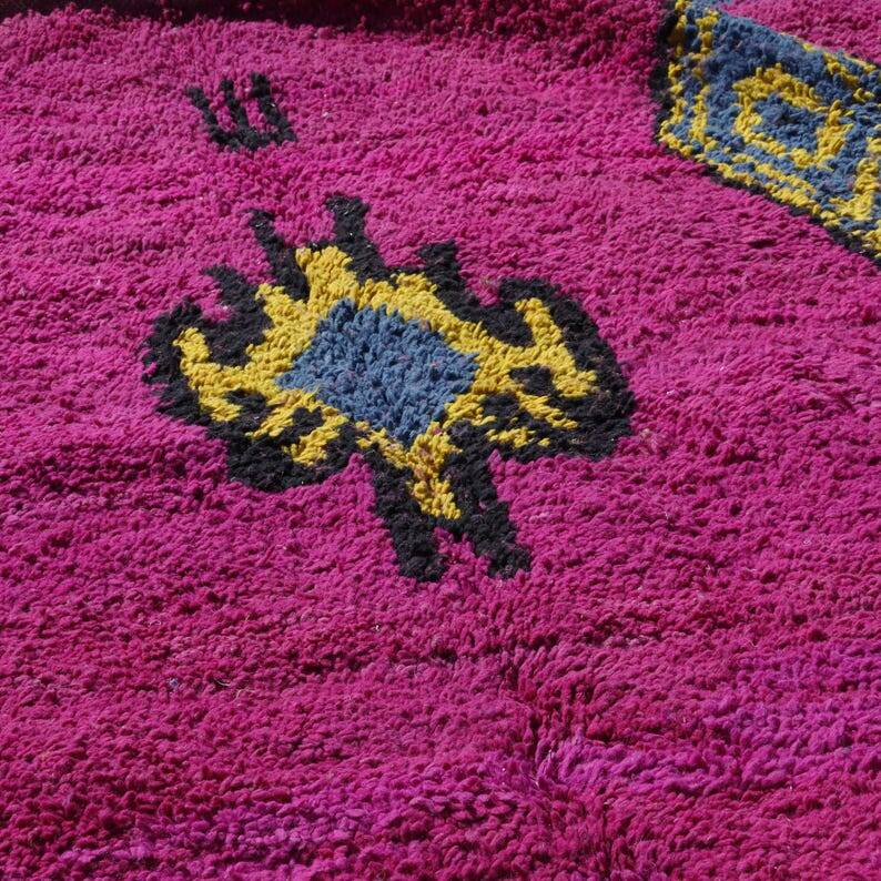 Handmade Moroccan rug 250cm x 150cm