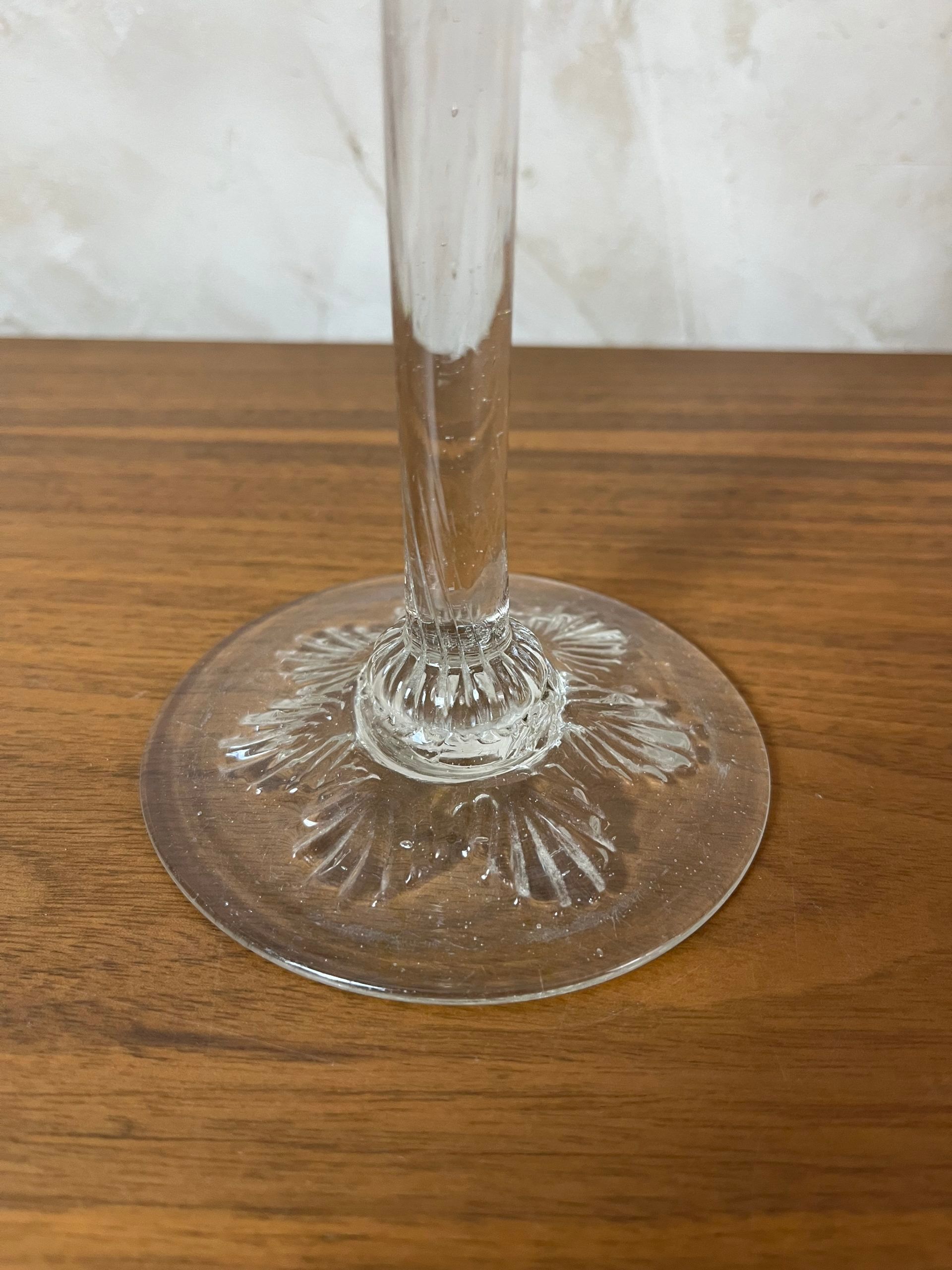 Clear glass vase