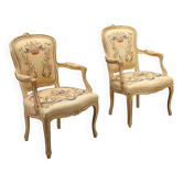 Pair of antique baroque style armchairs in carved wood, Italy, 19th century.