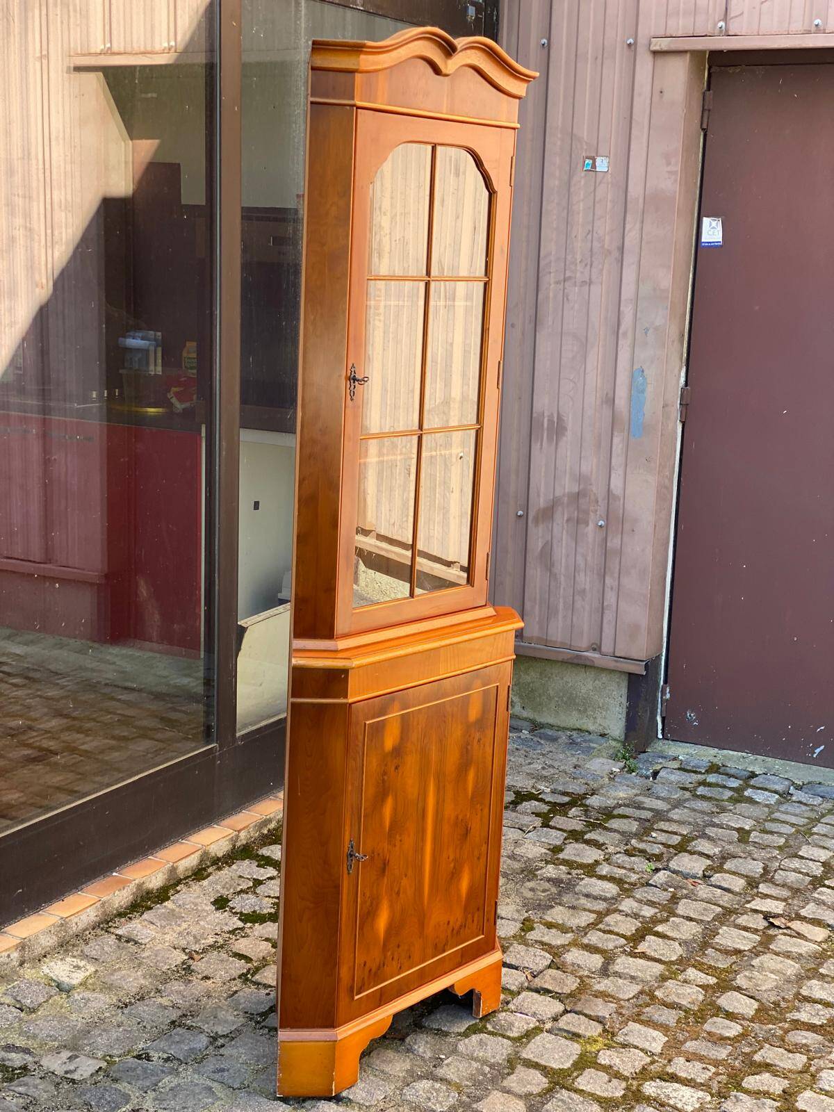 English Victorian corner display cabinet in solid wood and marquetry
