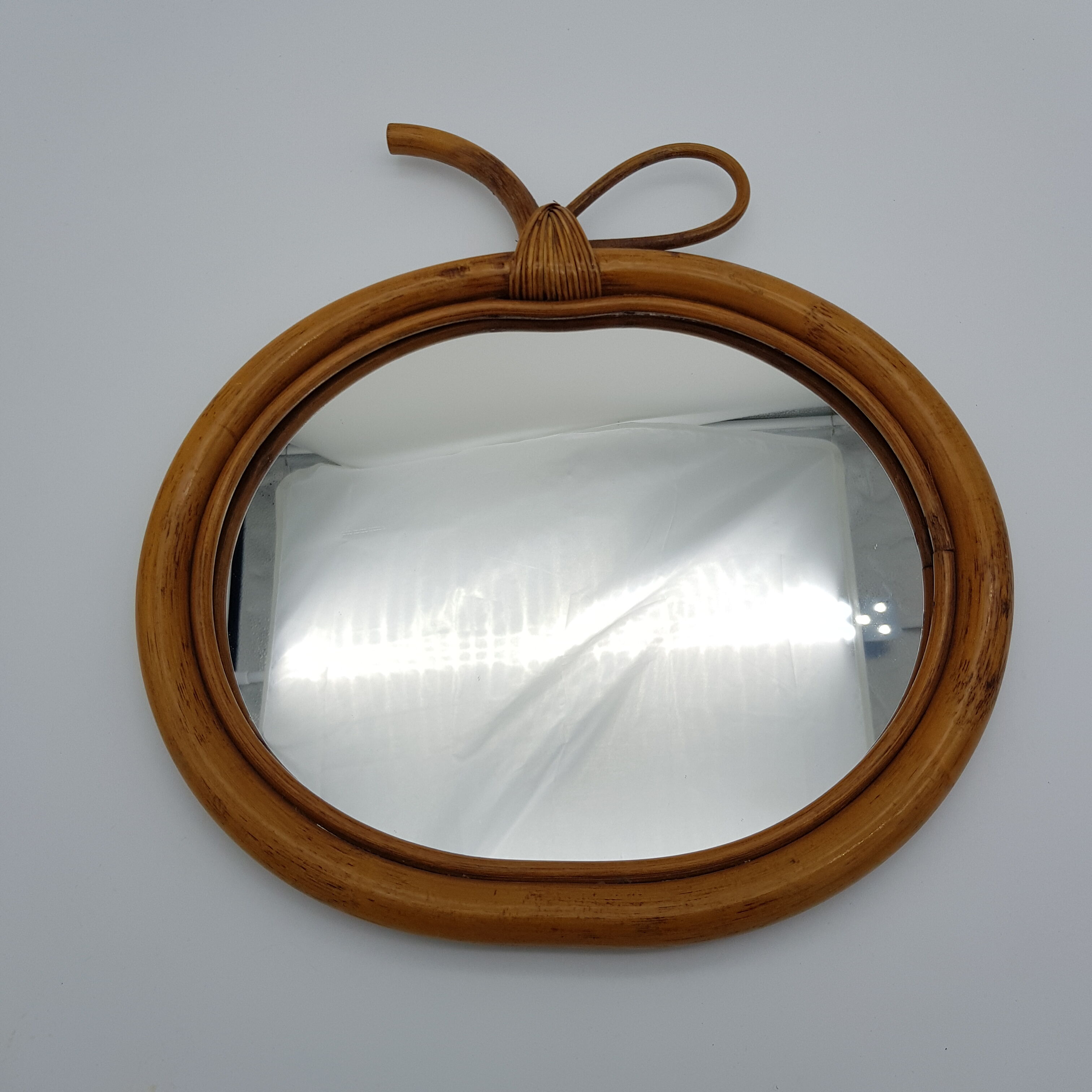 Vintage mirror apple-shaped in bamboo - 32cm