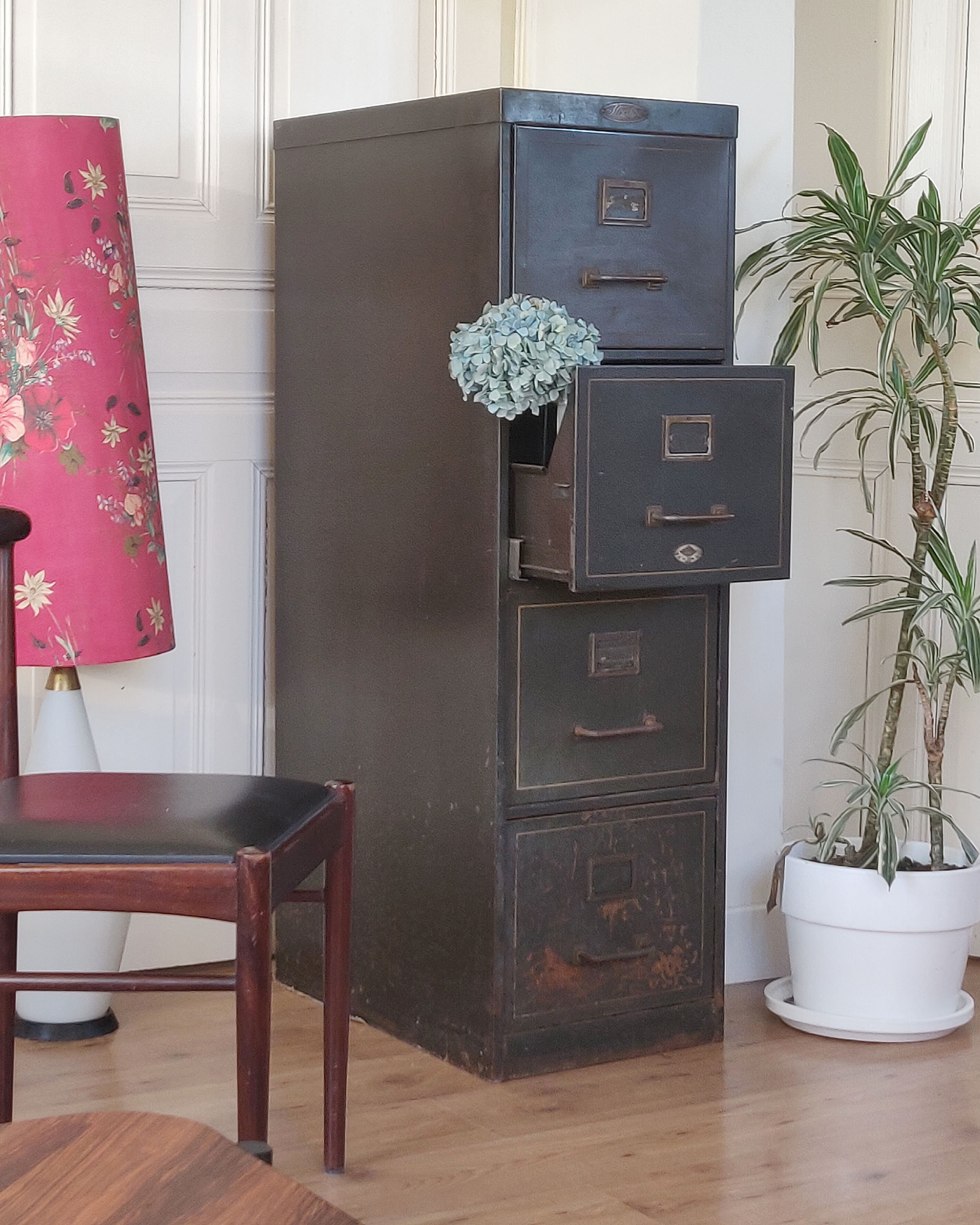 Furniture lockers Strafor