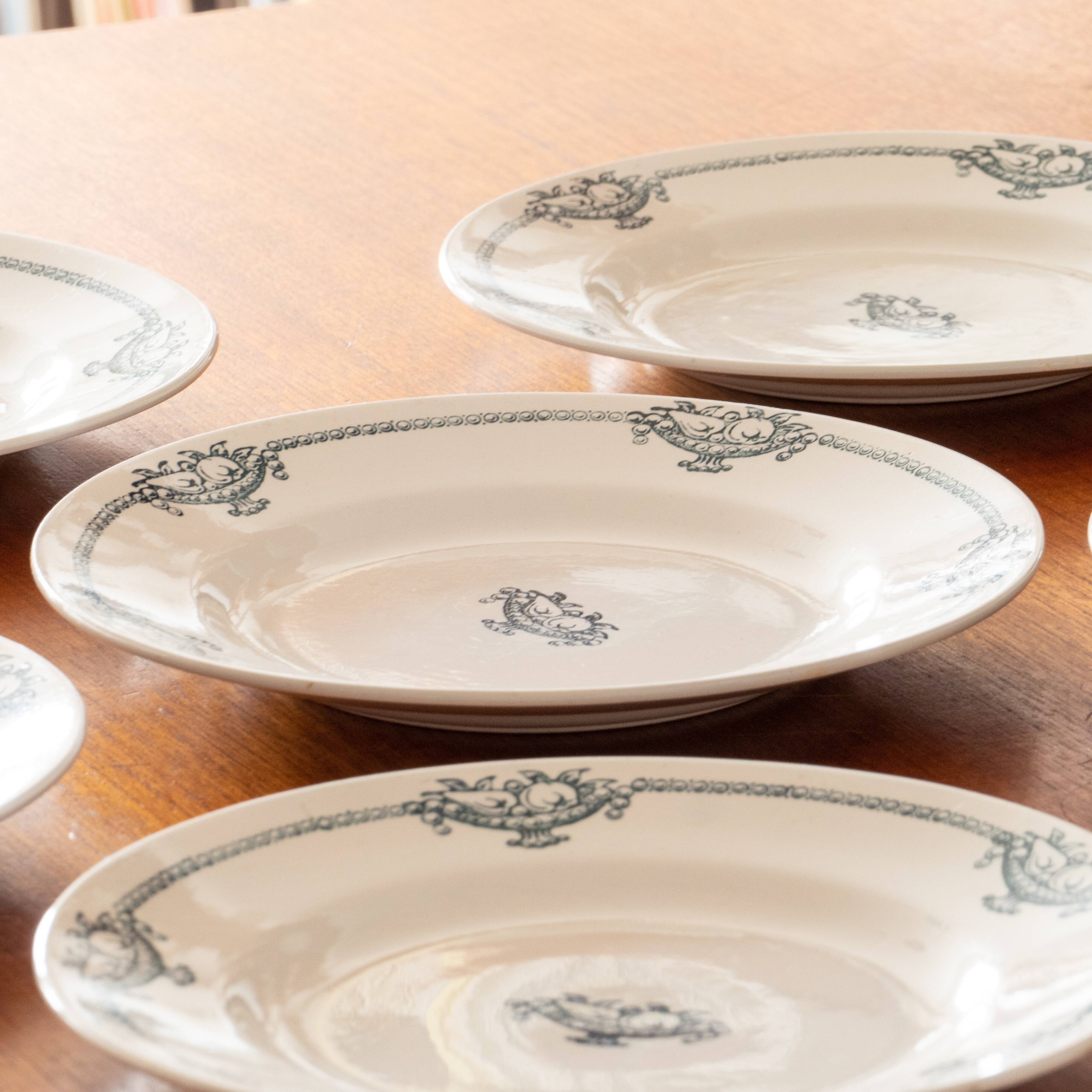 6 assiettes plates terre de fer vieux St Amand